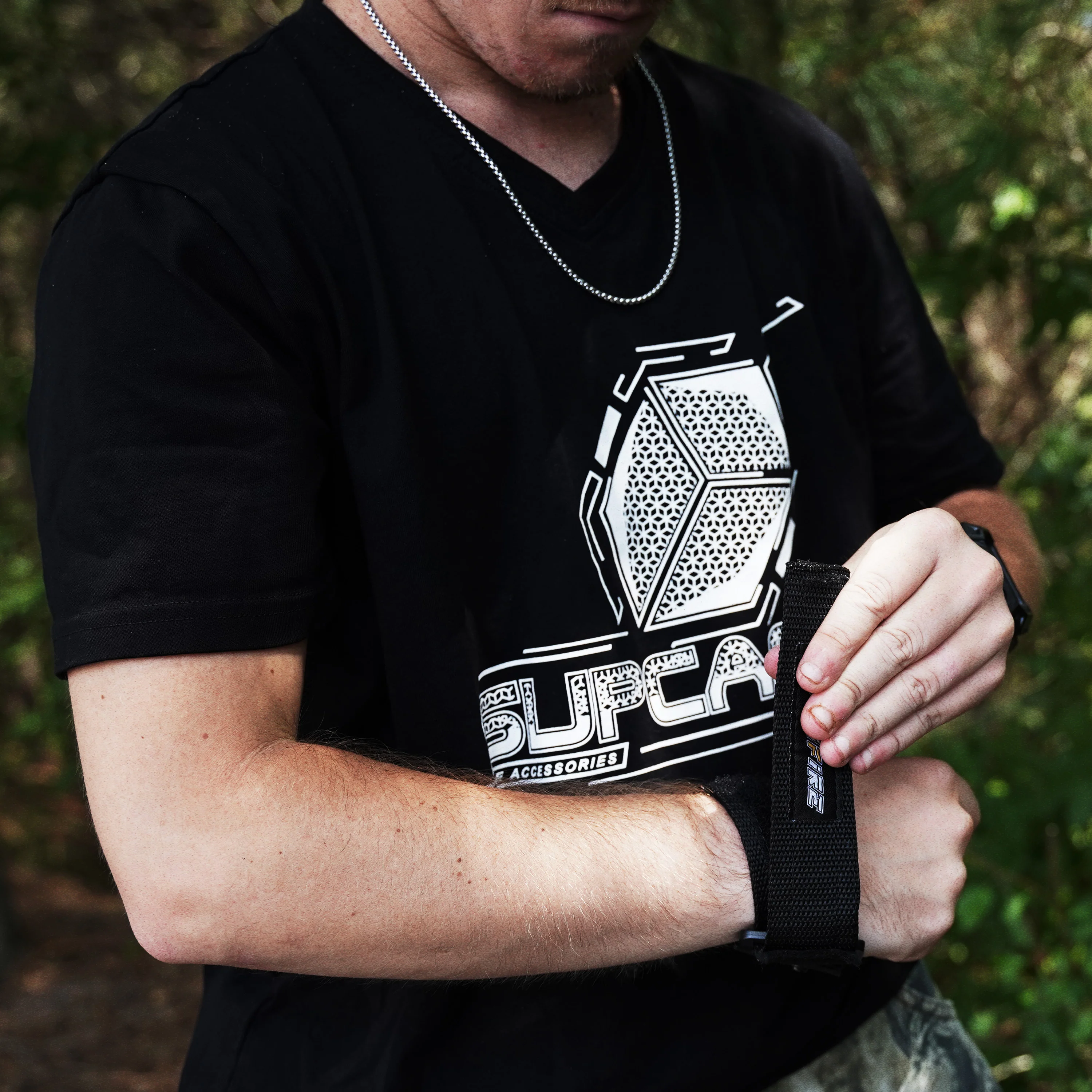 Official Limited Edition SUPCASE Fitted V-Neck T-Shirt - Image 4